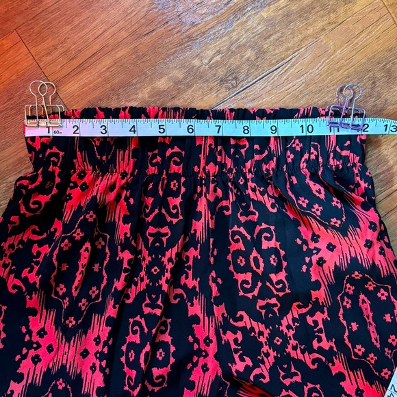 Bold red and black printed pants / trousers - Picture 6 of 8